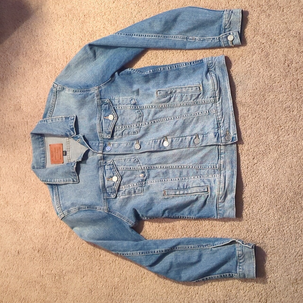Large Lucky Brand The Tomboy Trucker Faded Distressed Denim Jean Jacket Pockets